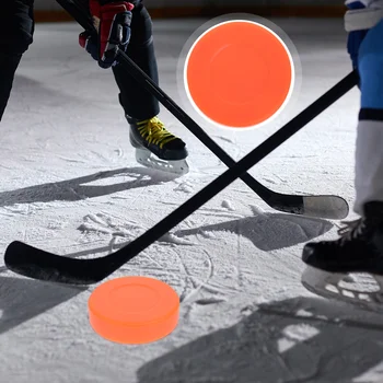 Хоккейные шайбы с регулируемой твердостью Матовый хоккей с шайбой из ПВХ Хоккей с плоским мячом Замена шайб для хоккея на открытом воздухе Изображение 2