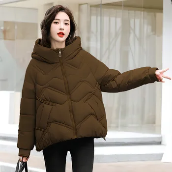 Короткое пуховое пальто с капюшоном для женщин, новинка зимы 2023, маленькое толстое пальто Design Sense